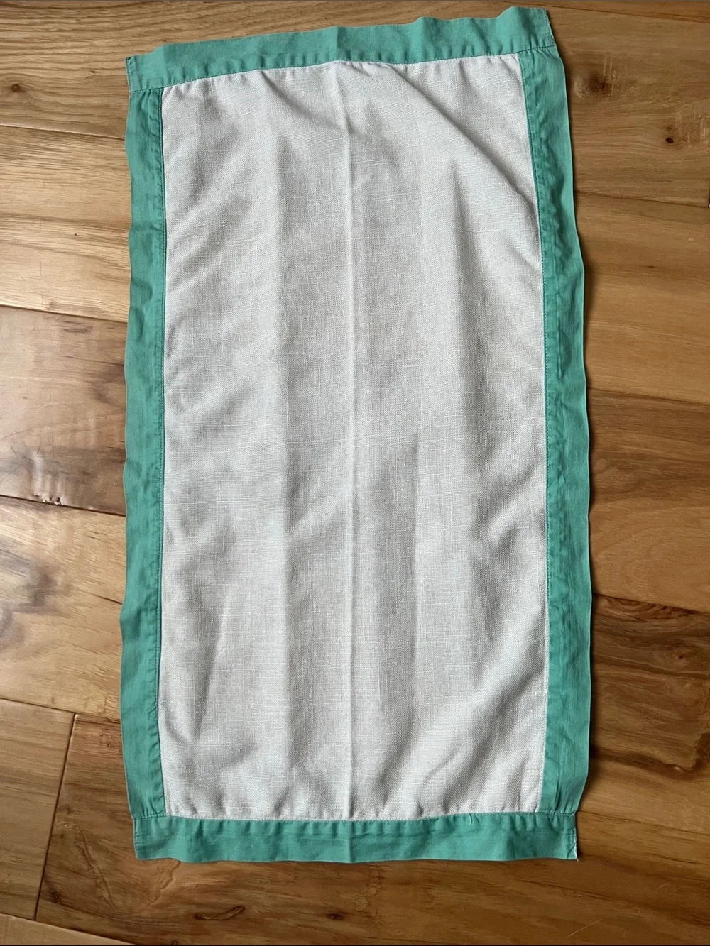 Linen Table Runner - Picture 3 of 5